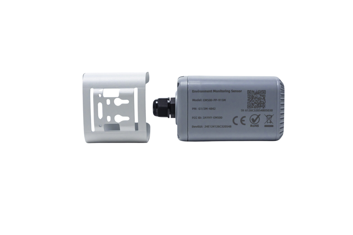 EM500-SWL: LoRaWAN Submersible Water Level Sensor