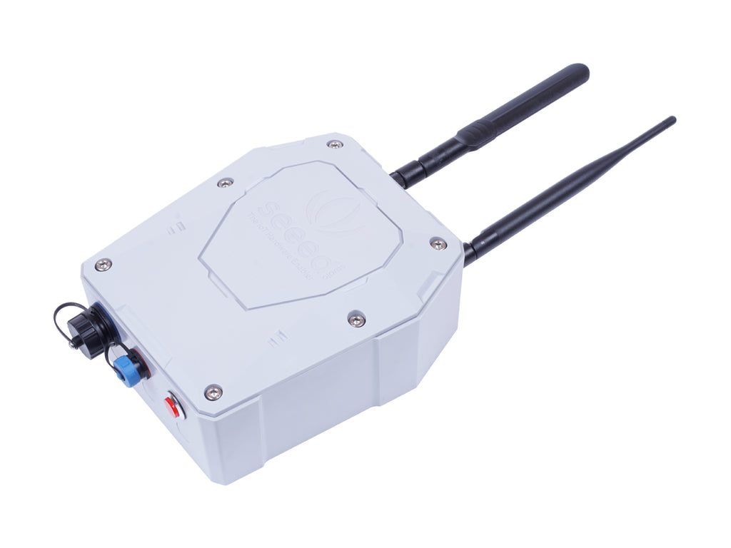 SenseCAP LoRaWAN Outdoor Gateway