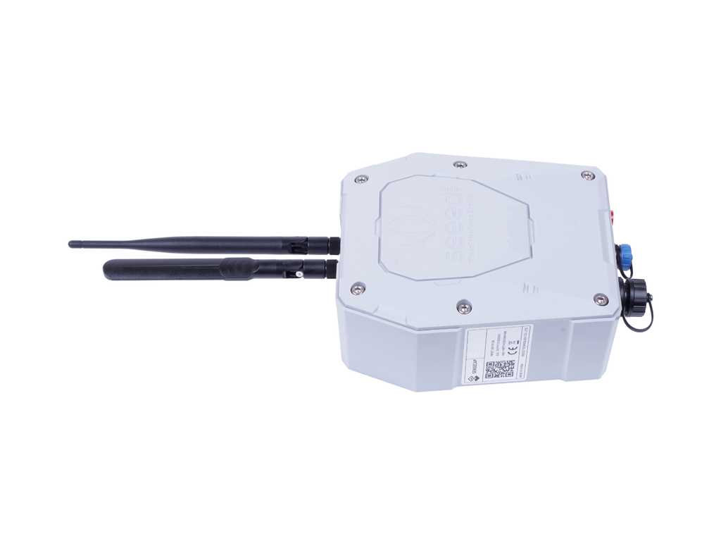 SenseCAP LoRaWAN Outdoor Gateway